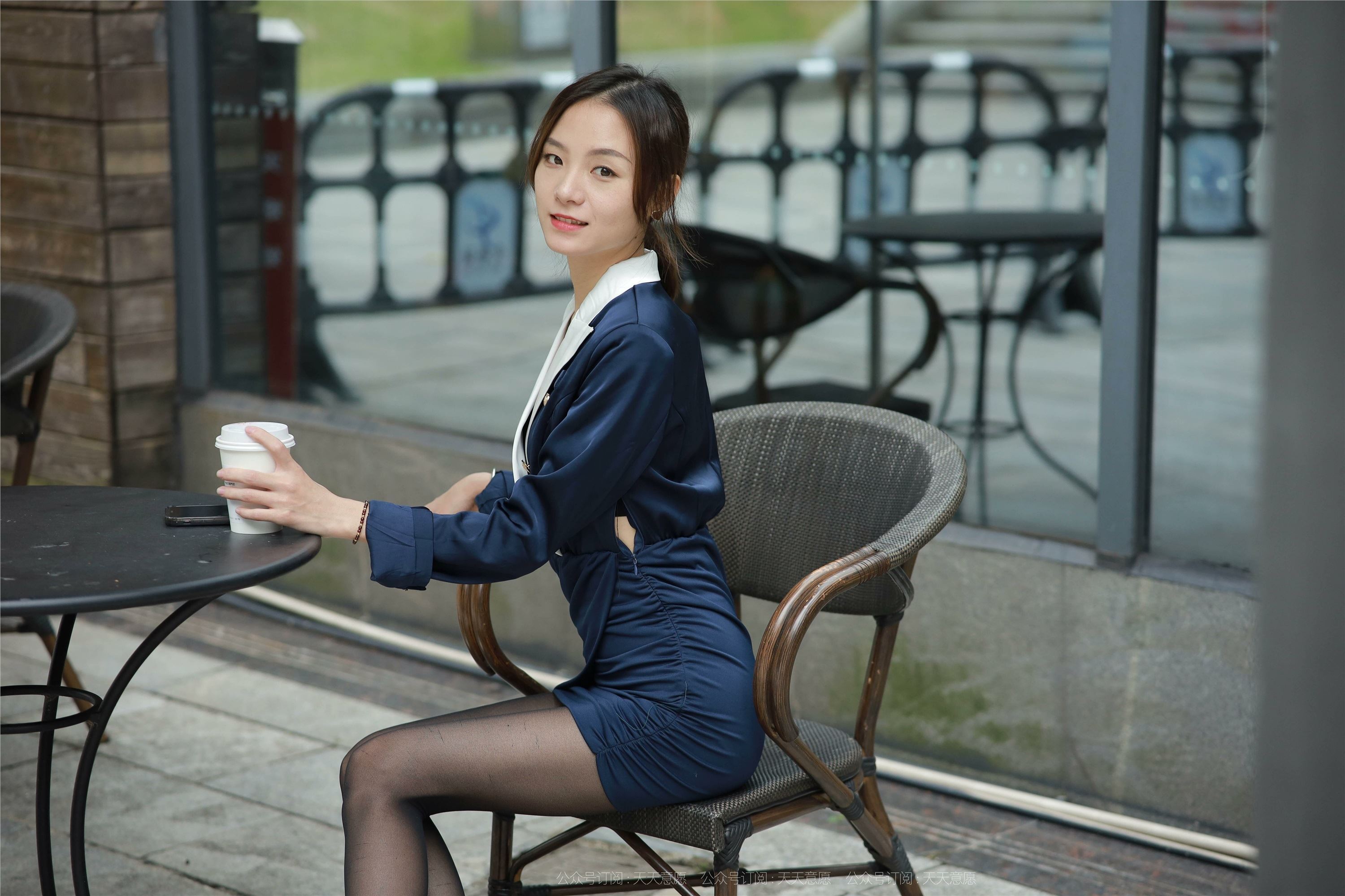 IESS异思趣向  2021.11.05 丝享家966：小六《姓感包臀职业装》